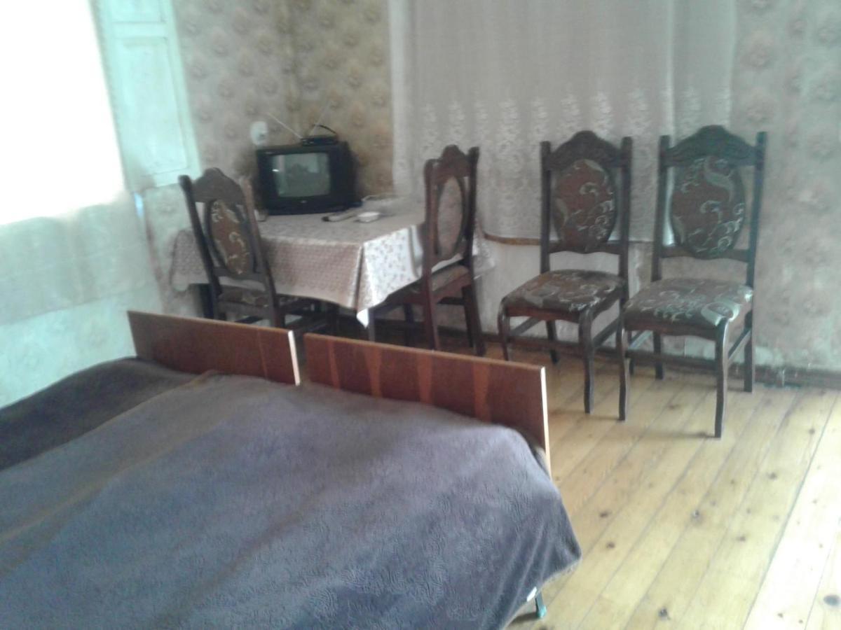 Levani's GuestHouse Sugdidi Eksteriør billede