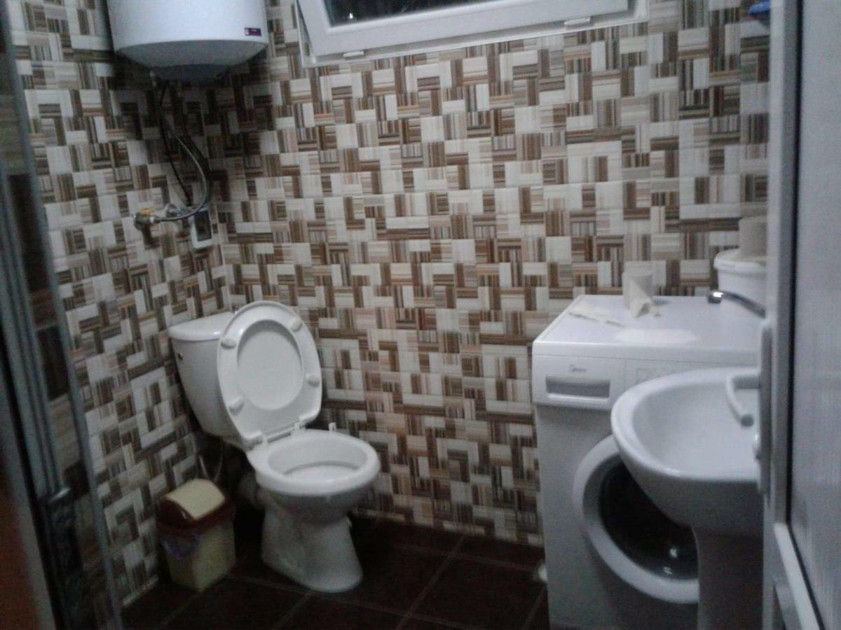 Levani's GuestHouse Sugdidi Eksteriør billede